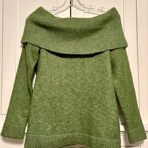 Ann Taylor Green Off-Shoulder Women's Sweater NWT